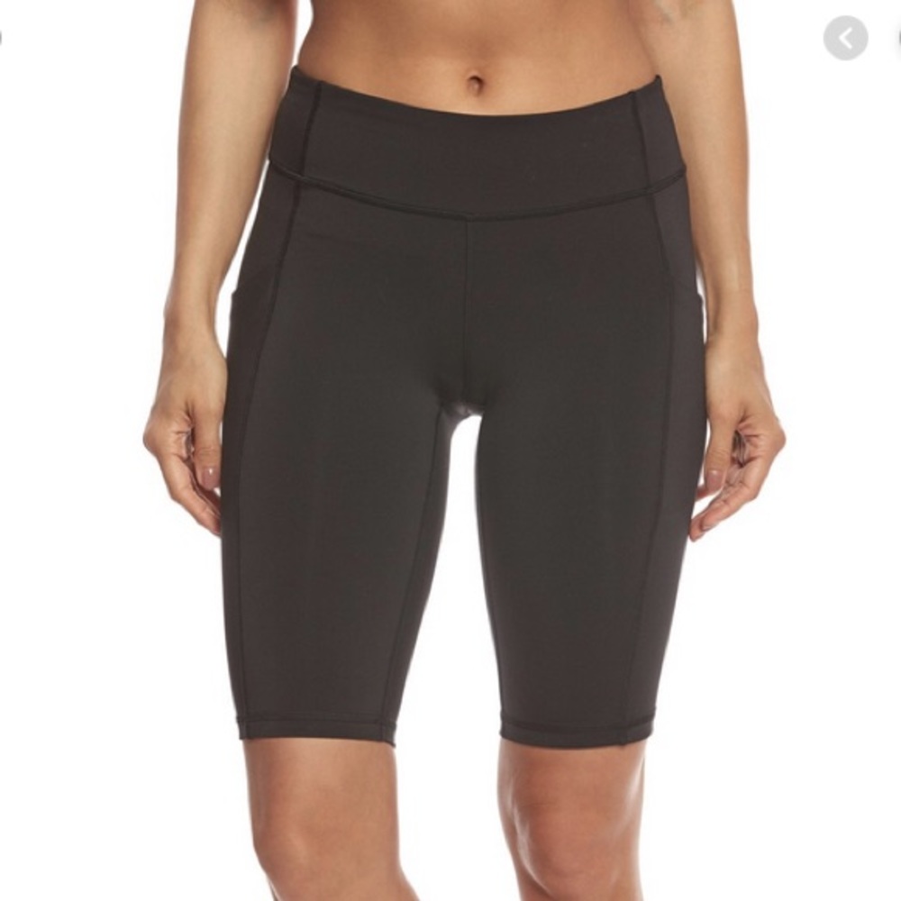 Lucy Power Train Pocket Short Size Large